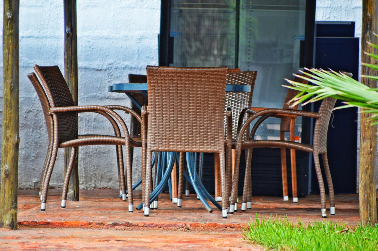 Cosy Palms Bed and Breakfast Gaborone Exteriör bild